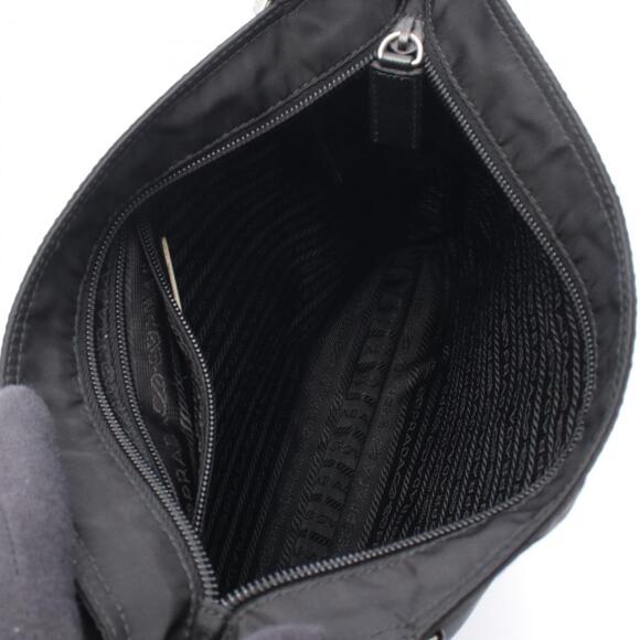 PRADA Black Leather Saffiano Shoulder Bag - Picture 3 of 7